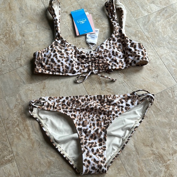 O’NEILL TWO PIECE LEOPARD BIKINI: NEW WITH TAGS: SIZE 14 - Picture 1 of 3